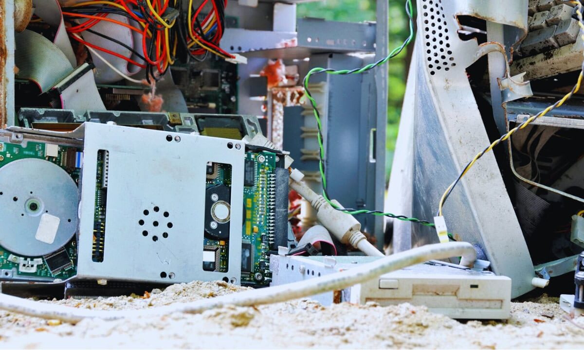 Dispose-old-tech-secure-data