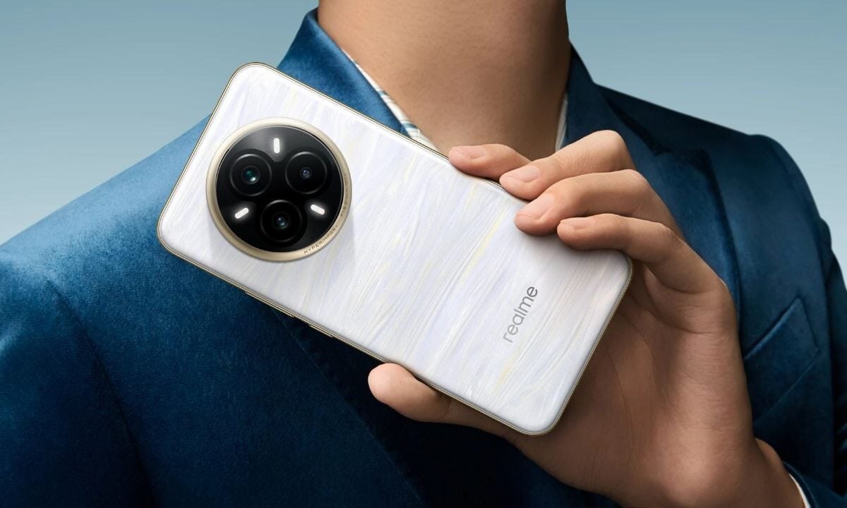 realme-14-Pro-Plus-NoypiGeeks