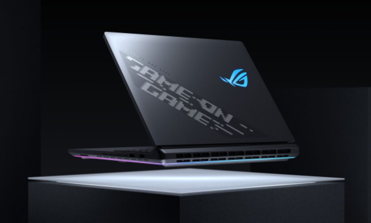 ASUS-ROG-Strix-SCAR-16-2025