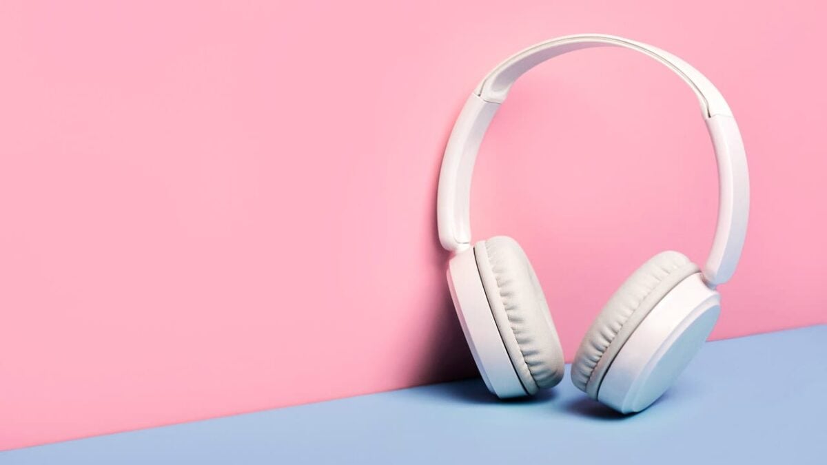 Bluetooth-Headphones-32187