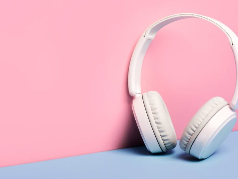 Bluetooth-Headphones-32187