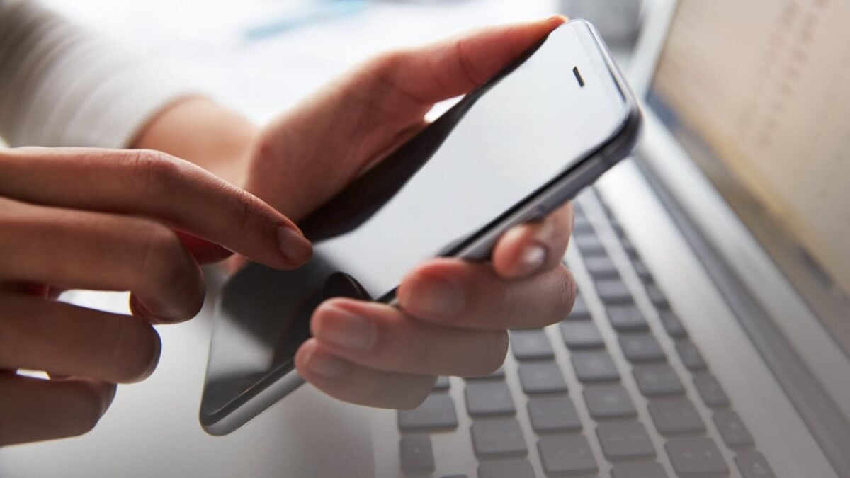 Mobile-Phones-785656