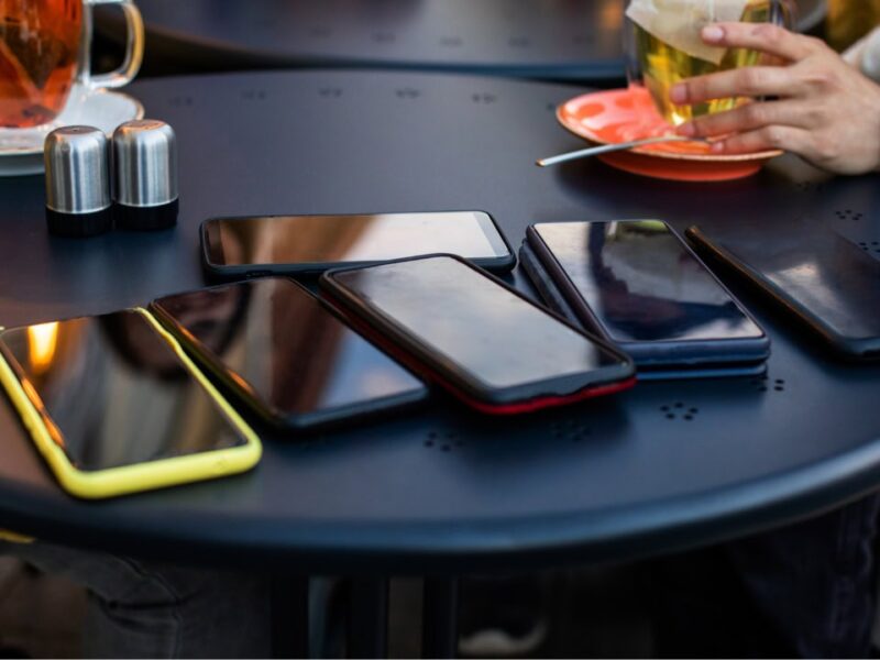 Smartphone-Stack-6785