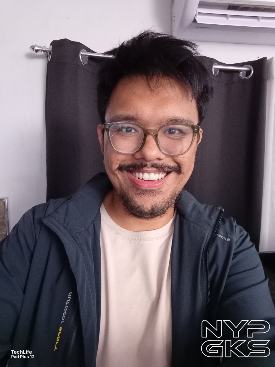 TechLife-Pad-Plus-12-Selfie-5383