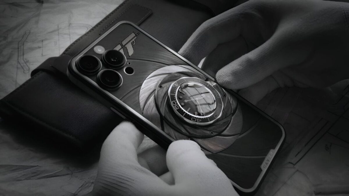 Caviar-Omega-James-Bond-iPhone