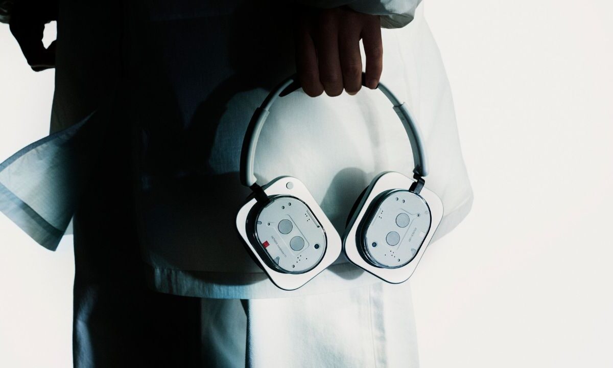 Nothing-Headphones-1-Specs-Features