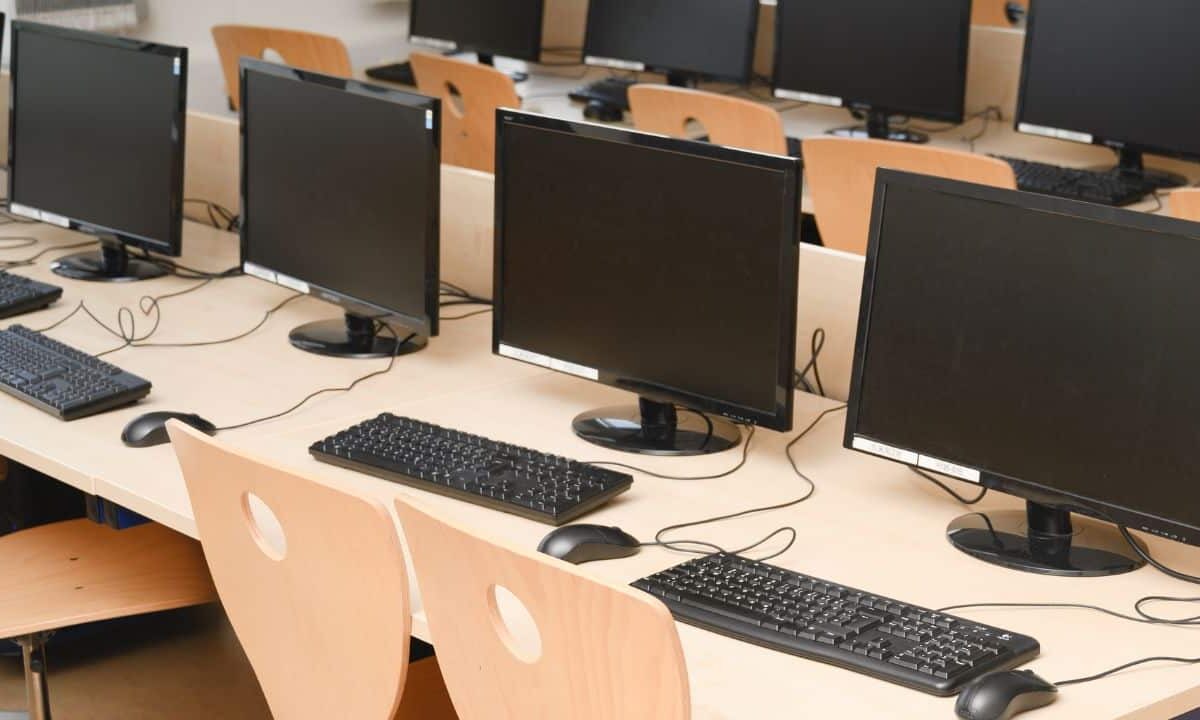 PH-PC-Market-2025-002