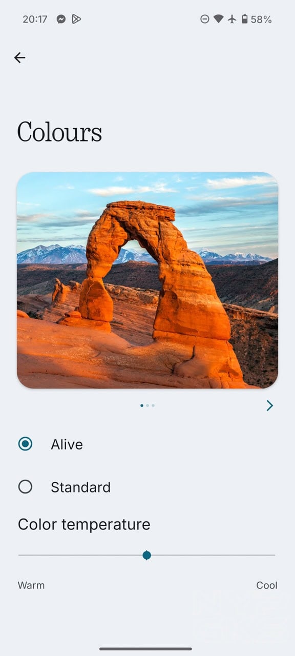 Nothing-Phone-3-Display-Colors