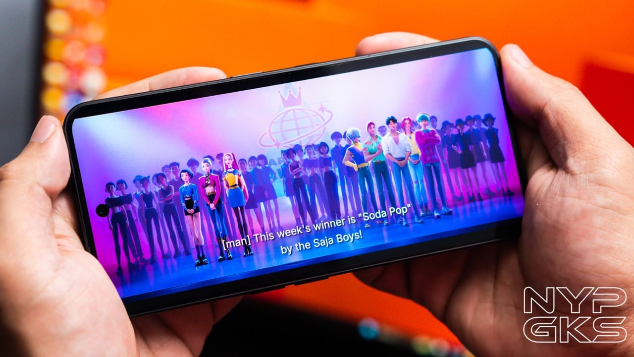 Nothing-Phone-3-Display-Review