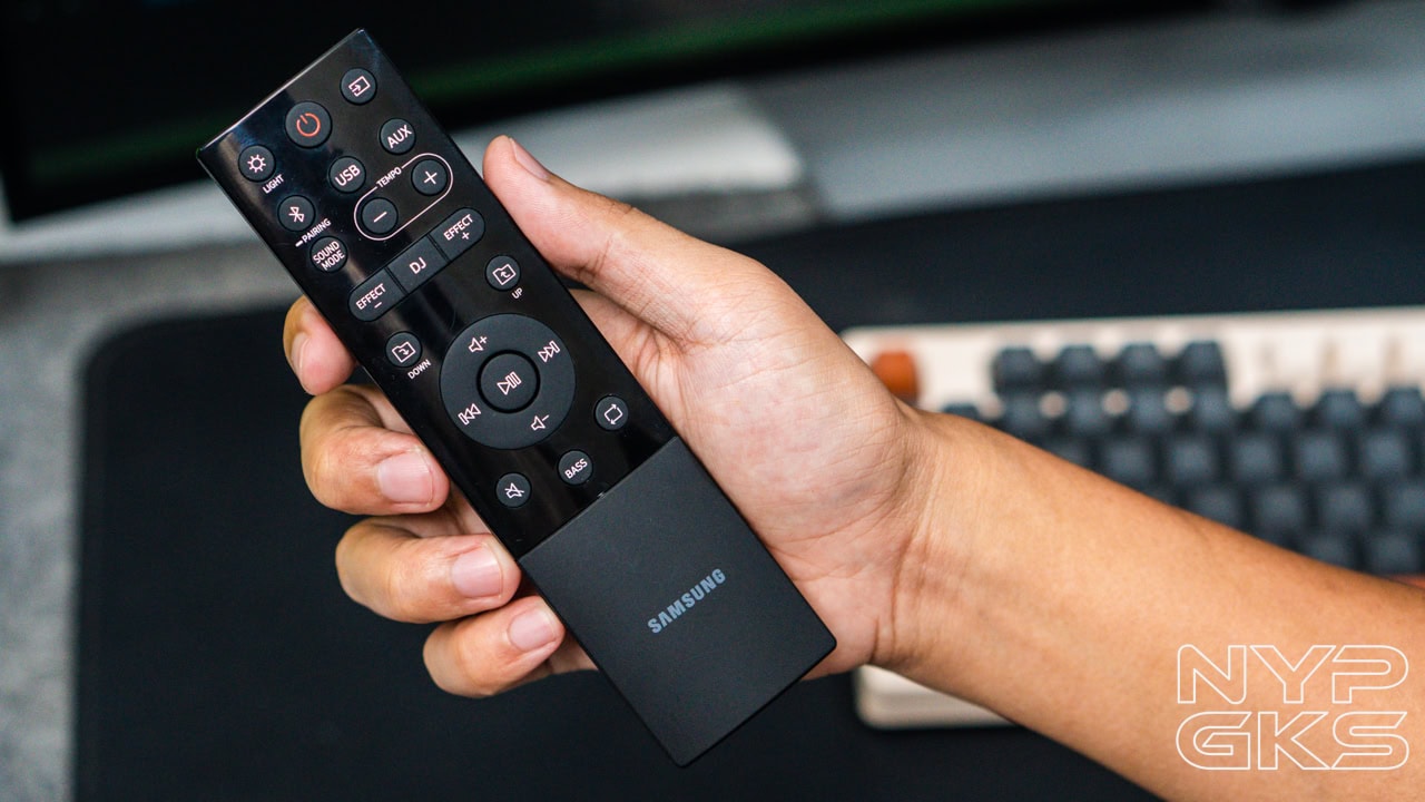Samsung-Sound-Tower-MX-T50-Review-Remote