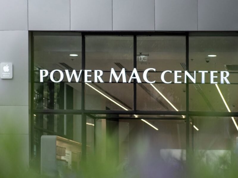 Free-iPhone-16e-pre-order-freebie-iPhone