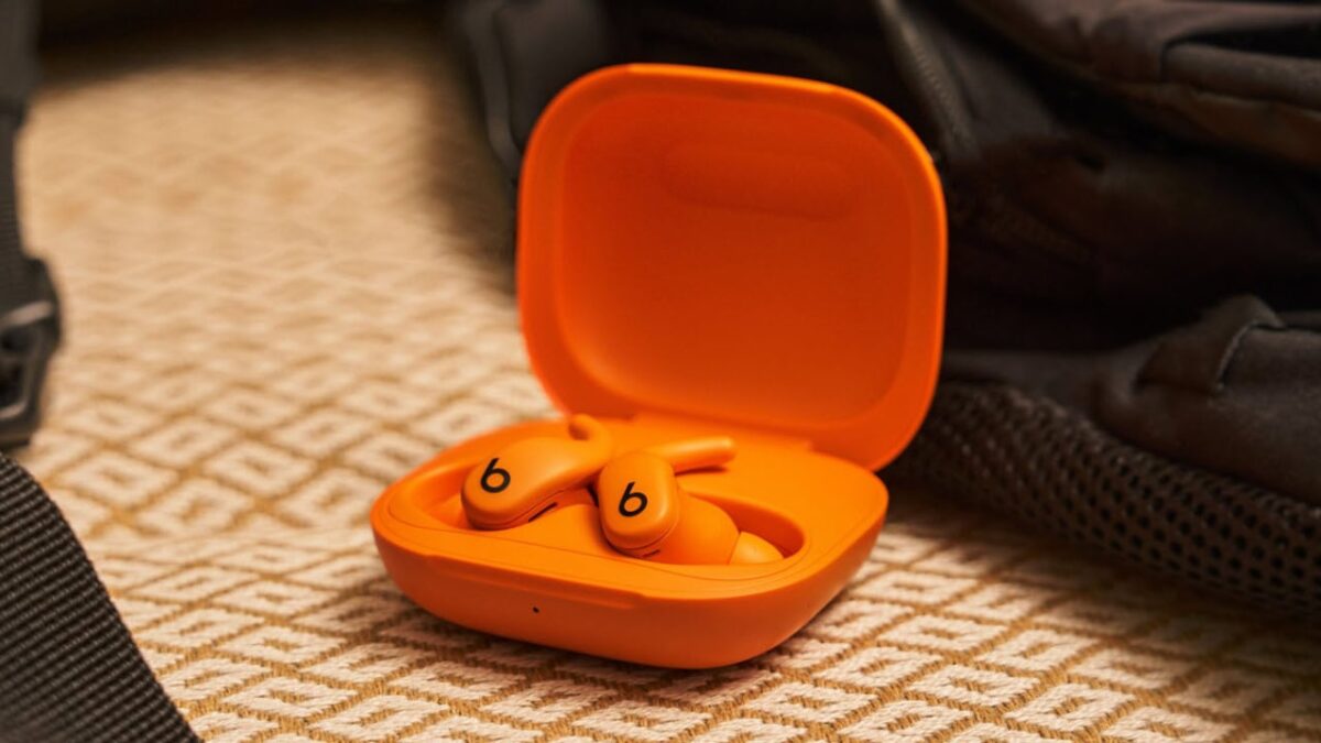 Powerbeats-Fit-Earbuds