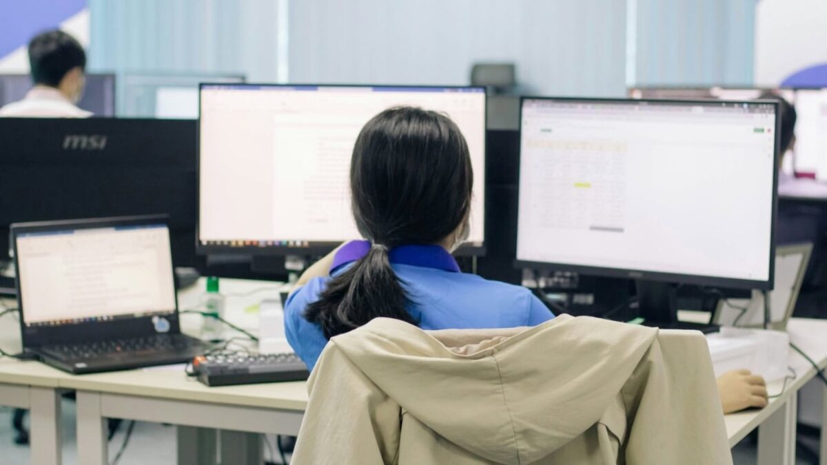 DICT-bans-pirated-software-government-offices