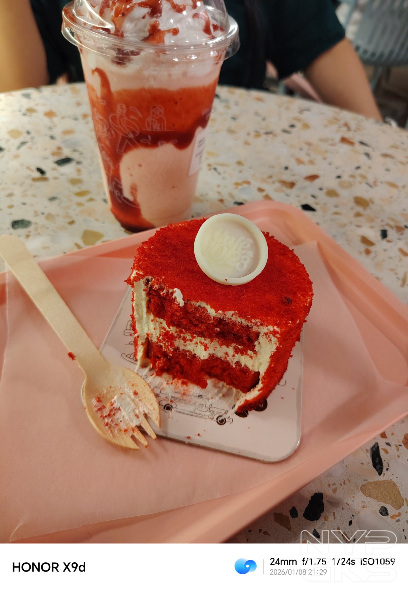 HONOR-X9d-Low-Light-5246