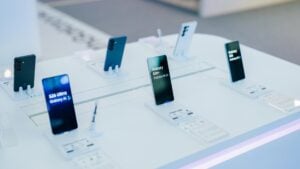 Samsung and OPPO dominates SEA in Q4 2025, Apple climbs to third spot