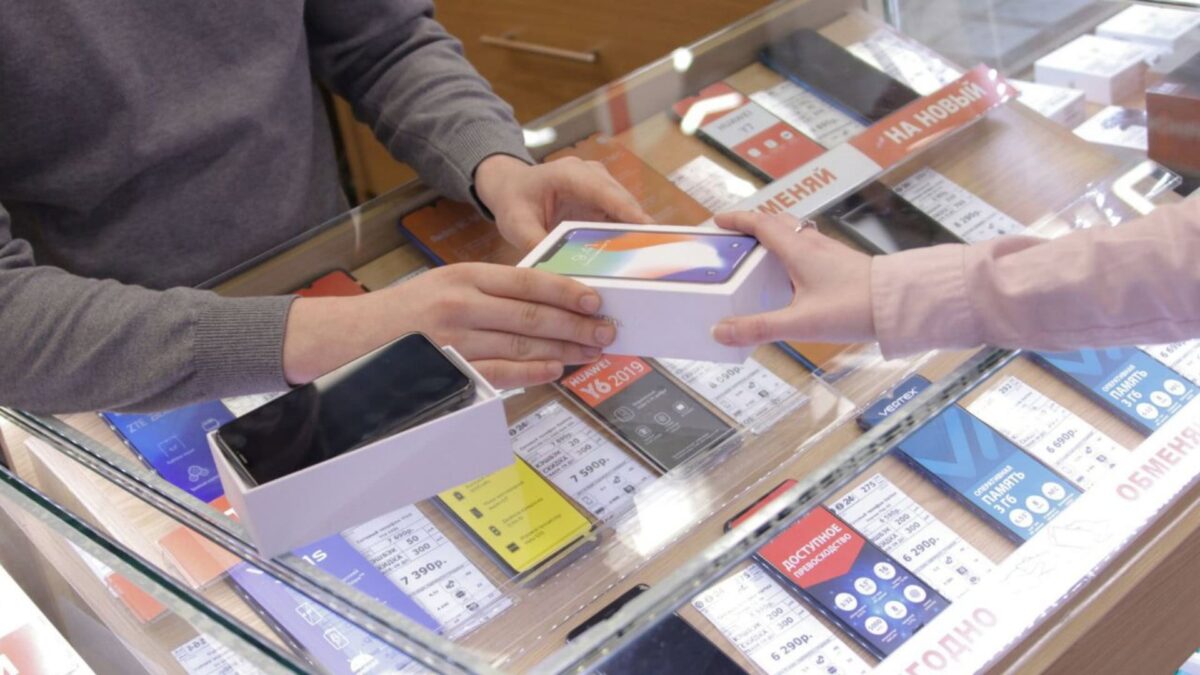 Smartphones-more-expensive-2026-memory-cost