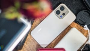 vivo V70 Review