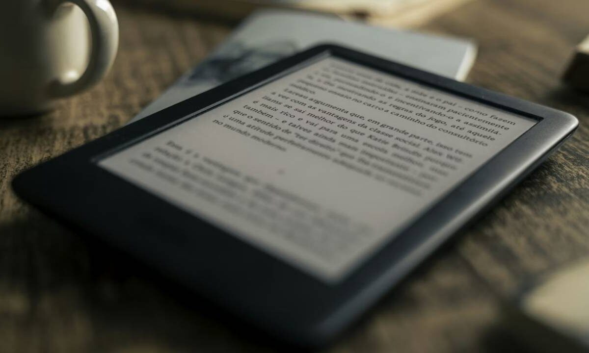 Old-Kindle-device