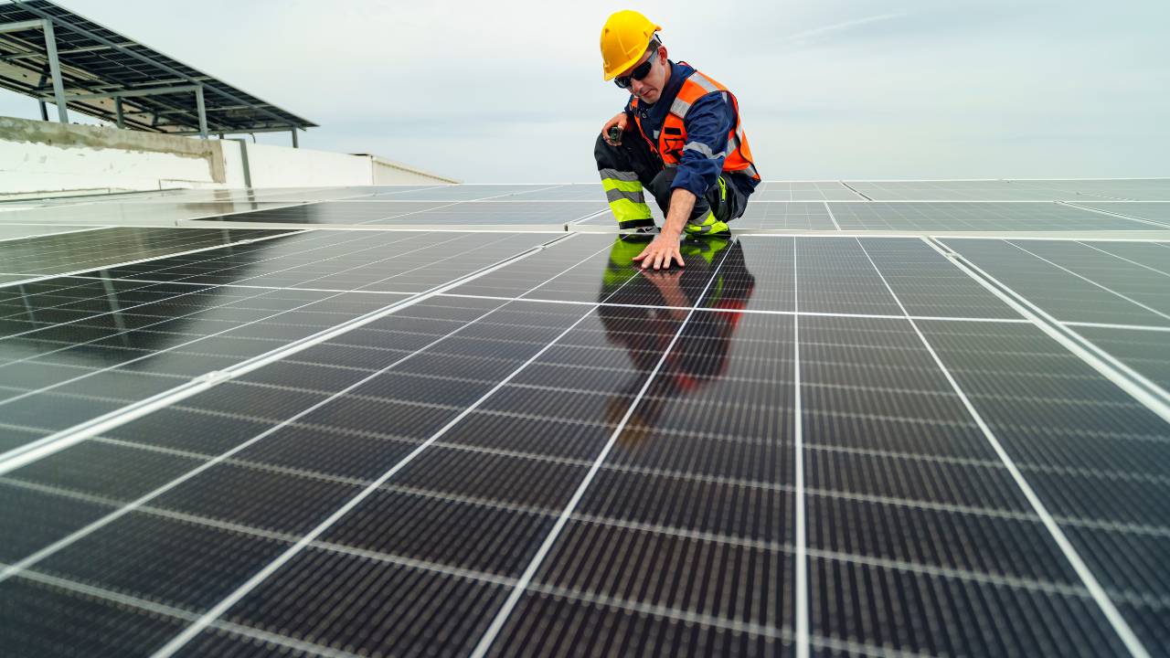 Solar-panel-installation