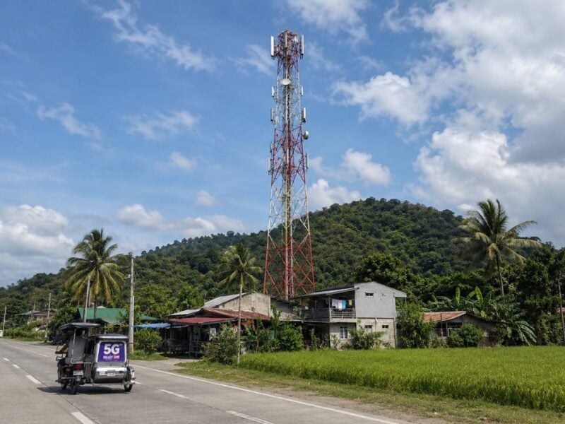 5G-cell-towers