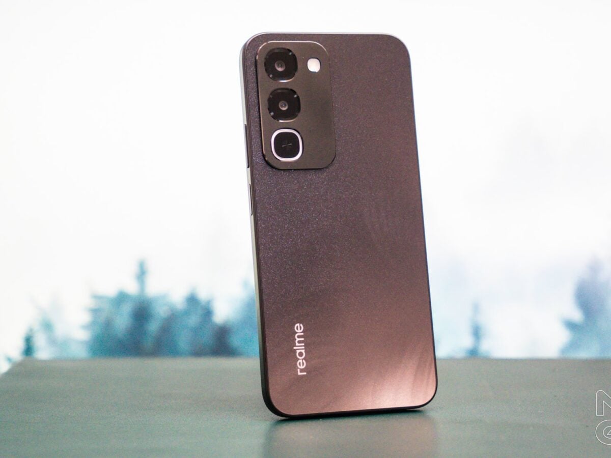 realme-C100