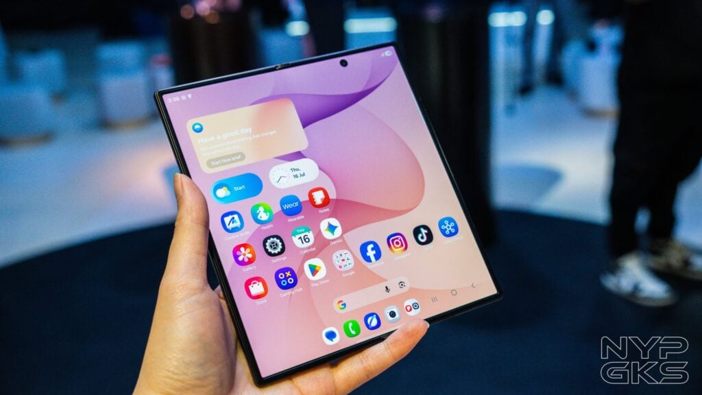 Samsung-Galaxy-Z-Fold8-Ultra-NoypiGeeks
