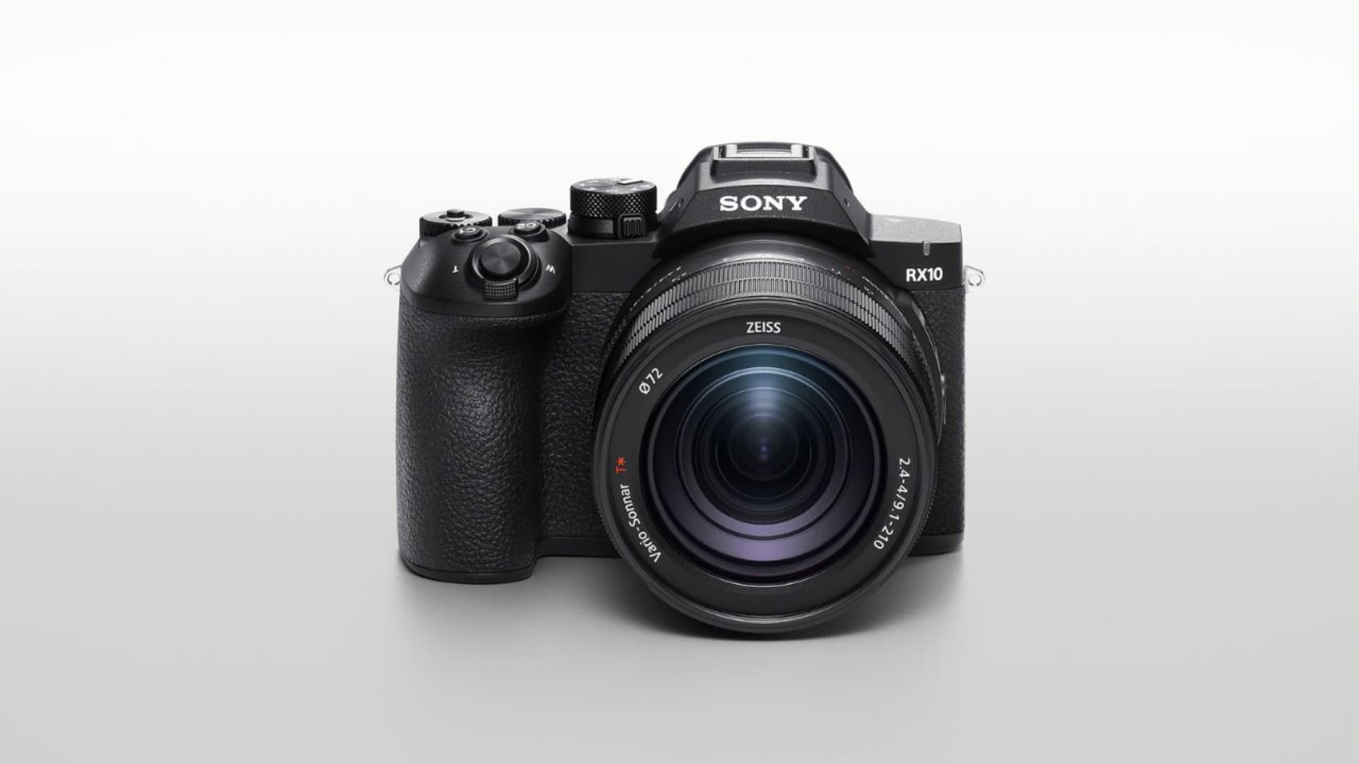 Sony-RX10-V-NoypiGeeks