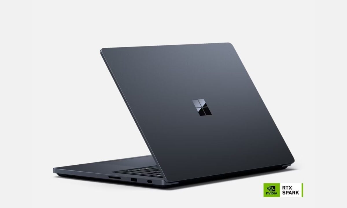 Microsoft-Surface-Laptop-Ultra (1)